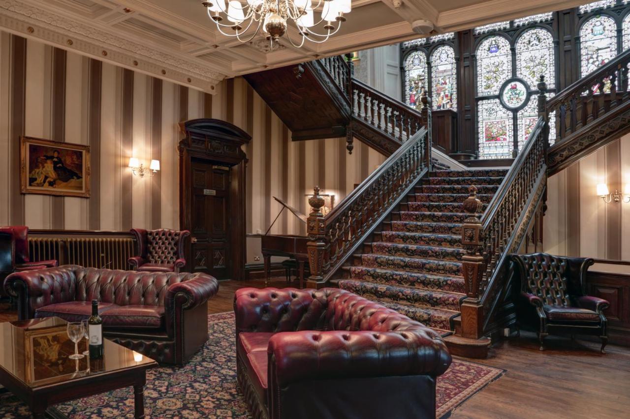 Burnley North Oaks Hotel And Leisure Club ภายนอก รูปภาพ