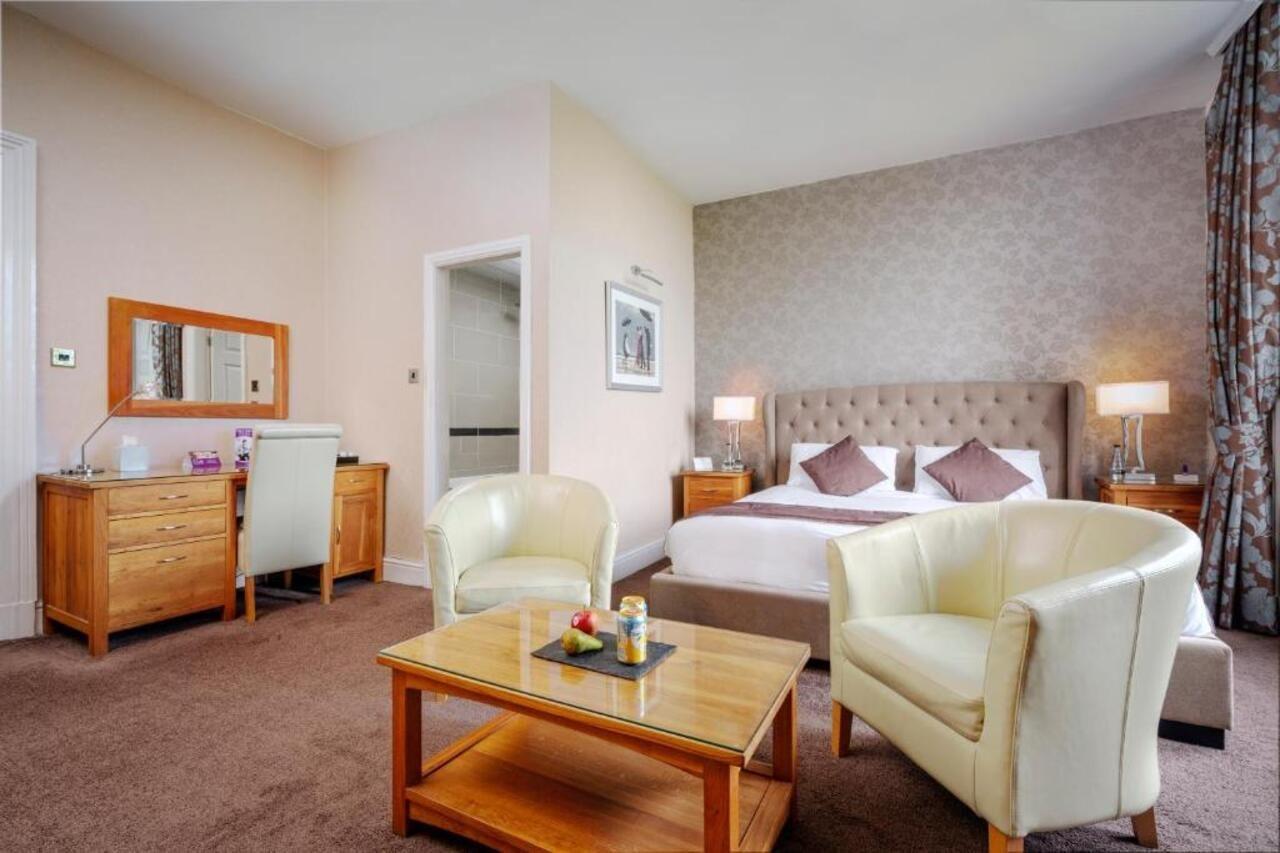 Burnley North Oaks Hotel And Leisure Club ภายนอก รูปภาพ